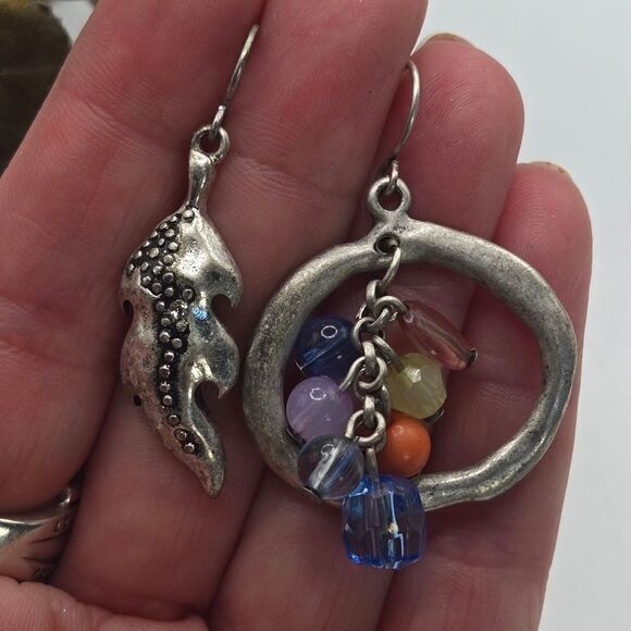 "5/$25" Mismatched Pewter Finish Feather/Multicolored Bead Dangle Earrings - Picture 7 of 8